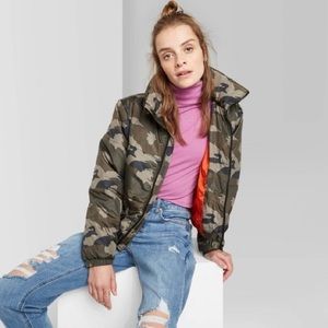 Camo zip up puffer jacket